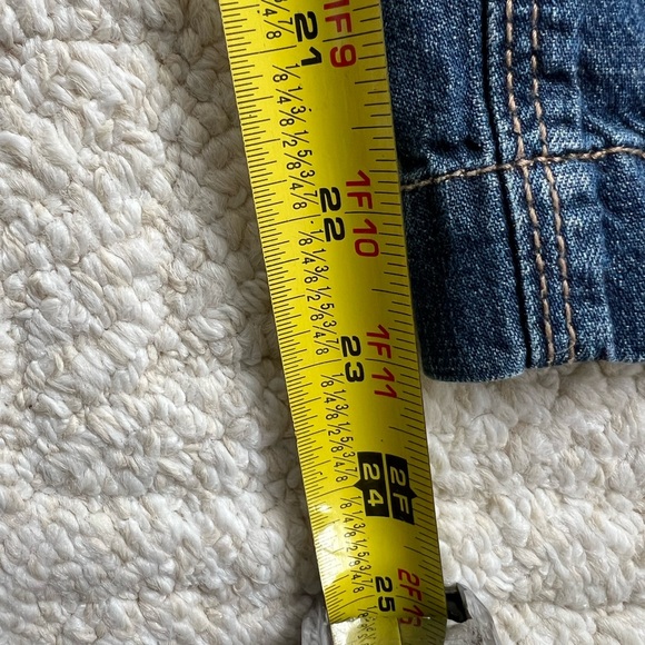 Eddie Bauer Cropped Light Weight Denim Pants - Picture 5 of 7